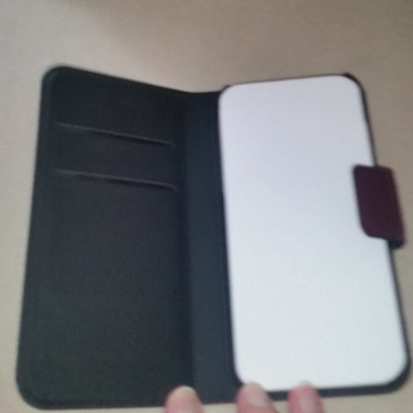 Kate Spade New York plum saffiano leather cell phone case NWOT - Picture 3 of 4